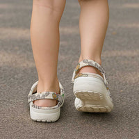 Beige Palaka Hawaii Mele Kalikimaka Clogs Shoes Ohia Lehua Shell Leis Funny Gingerbread Santa - Polynesian Pride