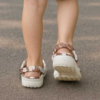 Brown Bula Fiji Masi Hibiscus Seamless Clogs Shoes