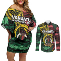 Personalised Vanuatu Independence Day Couples Matching Off Shoulder Short Dress and Long Sleeve Button Shirt Boar Tusk Warrior Tribal Floral Patterns DT05 Multicolor - Polynesian Pride