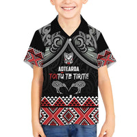 Aotearoa Toitu Te Tiriti Waitangi Family Matching Off Shoulder Short Dress and Hawaiian Shirt Proud To Be Maori LT01 Son's Shirt Black - Polynesian Pride