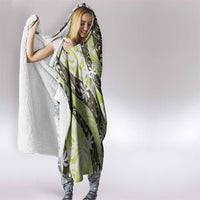 Olive Tahiti Tiare Monstera Hooded Blanket Polynesian Pattern Curve Style - Polynesian Pride