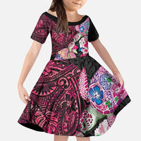 Hawaiian Couple Turtles Honi Family Matching Off Shoulder Maxi Dress and Hawaiian Shirt Polynesian Art Motifs and Hibiscus Black Red Color LT03 Daughter's Dress Black - Polynesian Pride