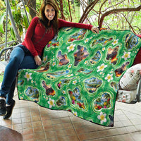 Hawaii Map with Plumeria Flower and Palaka Pattern Quilt Tropical Island Green Design