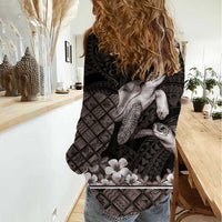 Hawaiian Lei Turtle and Plumeria Women Casual Shirt Polynerian Art Tattoo-Grayscale Mode