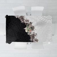 Hawaii Grayscale Hibiscus Flowers Tablecloth Polynesian Pattern With Half Black White Version LT03 Black - Polynesian Pride