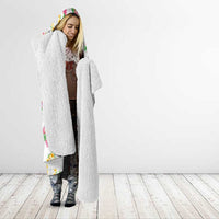Hawaiian Kakau Tattoo Leis and Palaka Pattern Hooded Blanket Traditional Aloha Tribal White Color
