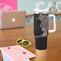 Hawaiian Tropical Plants and Chameleon Tumbler With Handle Polynesian Art Grayscale - Polynesian Pride