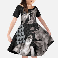 Hawaiian Turtle Love Couple Family Matching Mermaid Dress and Hawaiian Shirt - Sweet Hibiscus and Kakau Pattern Grayscale Color