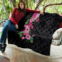 Hawaiian Hibiscus and Art Polynesian Tattoo Quilt Black Color