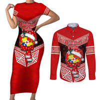 Personalised Tonga Christmas Couples Matching Short Sleeve Bodycon Dress and Long Sleeve Button Shirts Tongan Coat of Arms Santa With Ngatu Pattern Christmas Red Style LT03 Red - Polynesian Pride