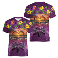 Hawaiian Turtle Love Couple Women V-Neck T-Shirt Ocean Serenade - Honu Honi Ihu with Hibiscus and Romantic Sunset Purple Color LT03 - Polynesian Pride