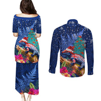 New Zealand Tuatara Christmas Couples Matching Puletasi and Long Sleeve Button Shirt Silver Fern and Xmas Pohutukawa Tree Blue Color LT03 - Polynesian Pride