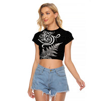 New Zealand Octopus Tattoo and Fern Raglan Cropped T Shirt Maori Pattern