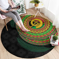 Vanuatu Tribal Tattoo with Namele Leaves Round Carpet