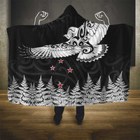New Zealand Kea Bird Hooded Blanket Maori Tattoo and Silver Fern Black Color LT03 - Polynesian Pride