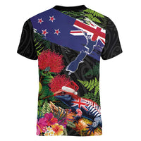 New Zealand Christmas Women V-Neck T-Shirt Meri Kirihimete-Tuatara and Pohutukawa Black Color