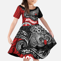 Maori Kotahitanga Kid Short Sleeve Dress Aotearoa Spirit with Maori Mask and Polynesian Art Tattoo LT03 KID Red - Polynesian Pride