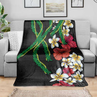 Hawaiian Tropical Flowers and Maile Pikake Blanket Polynesian Tribal Pattern Black Color