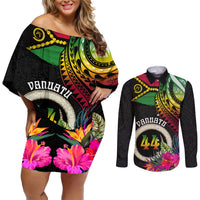 Personalised Vanuatu 44th Anniversary Couples Matching Off Shoulder Short Dress and Long Sleeve Button Shirt Boars Tusk Tugeta Yumi Selebretem Indipendens Dei LT03 Black - Polynesian Pride