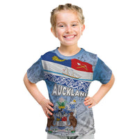 New Zealand Auckland Kid T Shirt Auckland's Flag and Coat of Arms - Koru Art Maori Pattern