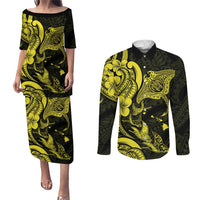 Hawaiian Manta Rays Couples Matching Puletasi and Long Sleeve Button Shirt Tribal Hibiscus Polynesian Tattoos Yellow Color - Polynesian Pride