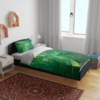 Aotearoa New Zealand New Year Bedding Set Tribal Koru Tattoo Green Galaxy Maori Silver Fern