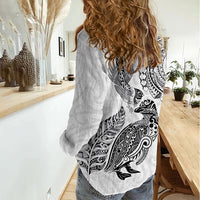 Aotearoa Moko Tribal Tattoo Women Casual Shirt New Zealand Maori Penguin and Fantail White Color
