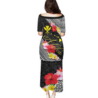 Aloha Hawaii Hibiscus and Plumeria Flowers Family Matching Puletasi and Hawaiian Shirt Kanaka Maoli Tattoo Polynesian Pattern