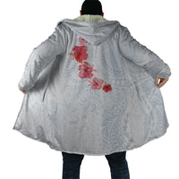 Hawaiian Tribal Tattoo and Hibiscus Cloak Polynesian Pattern Airy White Blue Cloud