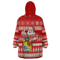 tonga-christmas-wearable-blanket-hoodie-the-santa-coat-of-arms-with-ngatu-and-snow-pattern