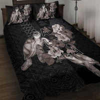 Hawaii Aloha Turtle Hibiscus and Leaves Quilt Bed Set with Polynesian and Kakau Tattoos Black Color - Polynesian Pride