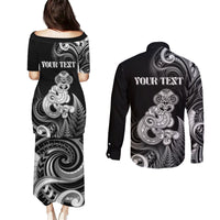 Personalised New Zealand Maori Taniwha Couples Matching Puletasi and Long Sleeve Button Shirt Silver Fern Black Version LT05 - Polynesian Pride