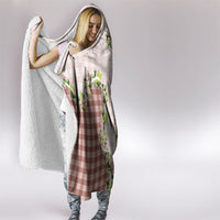 Mocha Hawaii Palaka Hooded Blanket Maile Pikake Honohono Orchid Lei
