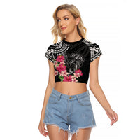 Black Polynesian Hammerhead Shark Tribal Pattern Raglan Cropped T Shirt