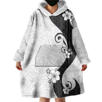 Polynesia Hibiscus Wearable Blanket Hoodie White Curve Motif - Polynesian Pride