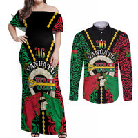 Vanuatu 46th Independence Day Couples Matching Off Shoulder Maxi Dress and Long Sleeve Button Shirt Long God Yumi Stanap Wild Boar LT05 Black - Polynesian Pride