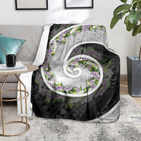 Piko Hawaii Blanket Polynesian Pattern With Maile Pikake Honohono Lei