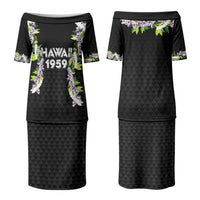 Hawaii Statehood Day Couples Matching Puletasi and Long Sleeve Button Shirt Kakau Pattern With Maile Pikake Honohono Lei
