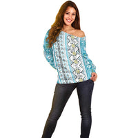 Hawaii Makahiki Turtle Off Shoulder Sweater Blue Tapa Pattern - Polynesian Pride