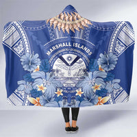 Marshall Islands Jemenei Day Hooded Blanket Polynesian Tribal Tattoo Seashell Necklace