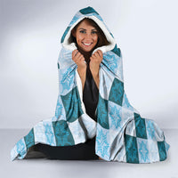 Cyan Manta Ray Hawaiian Quilt Motif Hooded Blanket