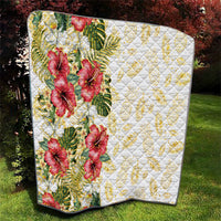 Hawaii Discoverers Day Quilt Tropical Hibiscus Glitter White LT05 - Polynesian Pride