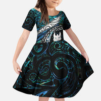 New Zealand Aotearoa Family Matching Puletasi and Hawaiian Shirt Maori Hei Rehua Paua Shell Glitter Green LT05 Daughter's Dress Green - Polynesian Pride