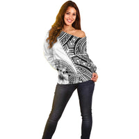Hibiscus With White Austronesian Tattoo Pattern Off Shoulder Sweater - Polynesian Pride