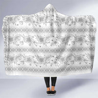 Samoa White Sunday Hooded Blanket Samoan Tapa White Hibiscus - Polynesian Pride