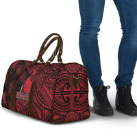 Hawaii King Kamehameha Travel Bag With Hawaiian Ipu Motifs Red Version