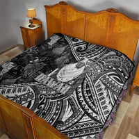 Hawaii King Kamehameha Quilt With Hawaiian Ipu Motifs Black Version