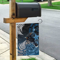 New Zealand Huia Bird Garden Flag Aotearoa Maori Pattern