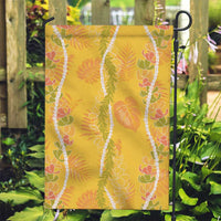 Hawaii Maile Lei Garden Flag With Yellow Monstera Pattern