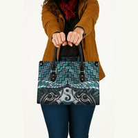 New Zealand Maori Leather Bag Poutama Pikorua - Single Twist Paua Shell